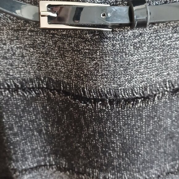 Sleeveless Evan Picone dress. Very flattering. - Picture 2 of 6